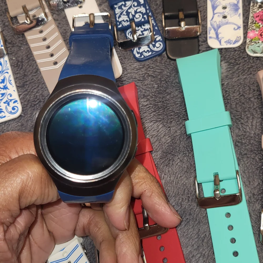 Samsung Smartwatch with Multicolor Straps
